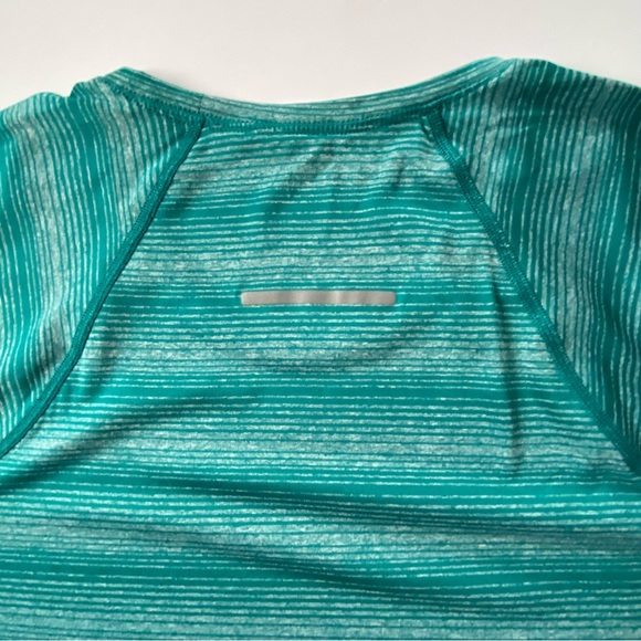 Eastern Mountain Sports Techwick Shirt Size Large Aqua Green Short Sleeve Sporty - Picture 14 of 14